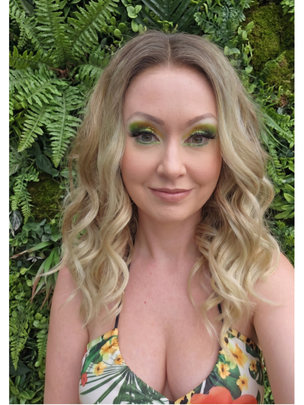 Ava – Sunkissed Sand | 18" Wavy Lace Front Wig